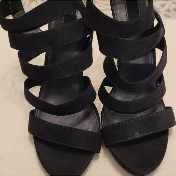 FOREVER 21 MULTI-STRAPS ZIPPER CLOSURE GLADIATOR SANDALS - Picture 5 of 16